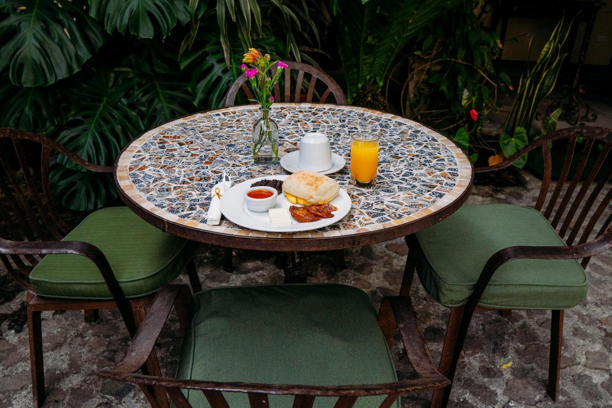 Casa Noble Hotel Antigua Екстериор снимка